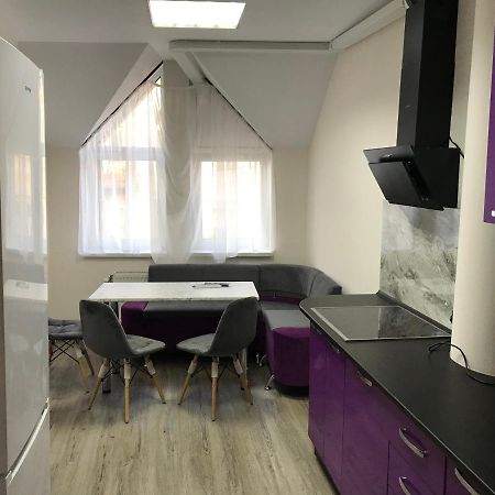Міни-Хостел Родинного Типу Dubai Úzhgorod Exterior foto
