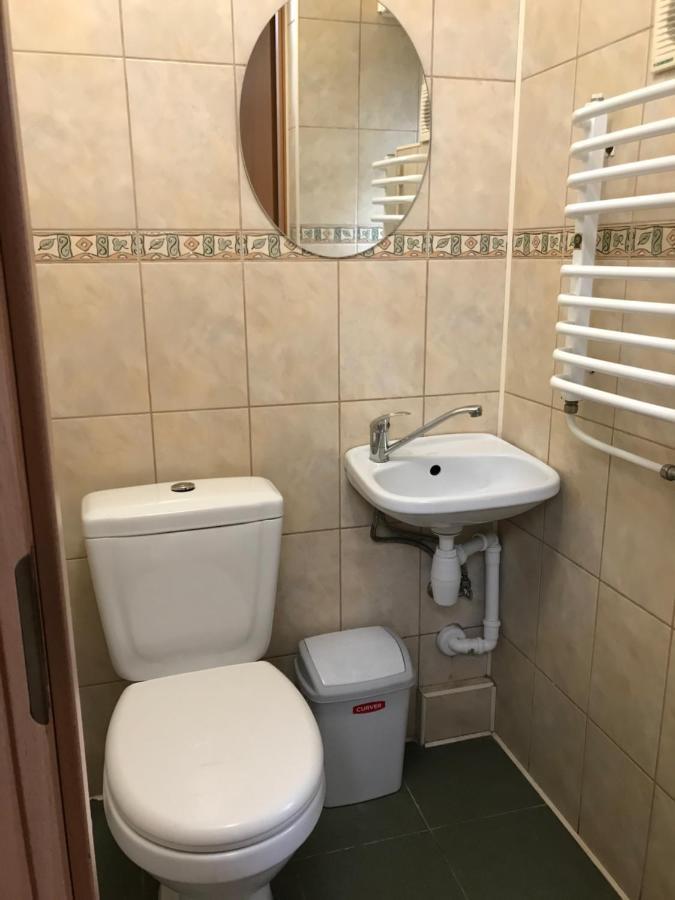 Міни-Хостел Родинного Типу Dubai Úzhgorod Exterior foto
